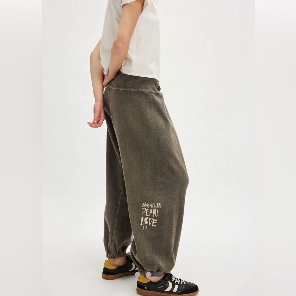 Magnolia Pearl Cotton Fleece La Jolla Joggers - PANTS 869 - Earl Grey -OS - Picture 3 of 8
